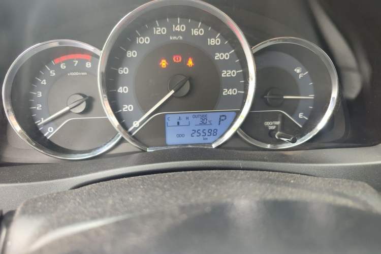 Used Toyota Corolla 2017 Revised Version 1.2T S-CVT GL Odometer Close Up