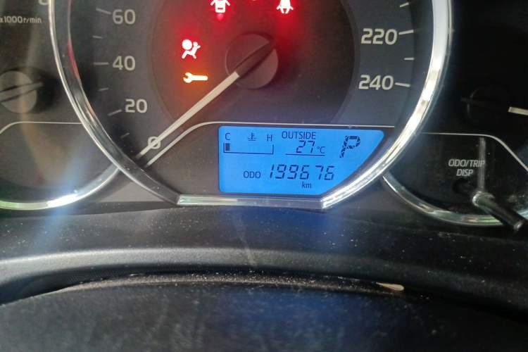Used Toyota Corolla 2017 1.2T CVT GL Odometer Close Up