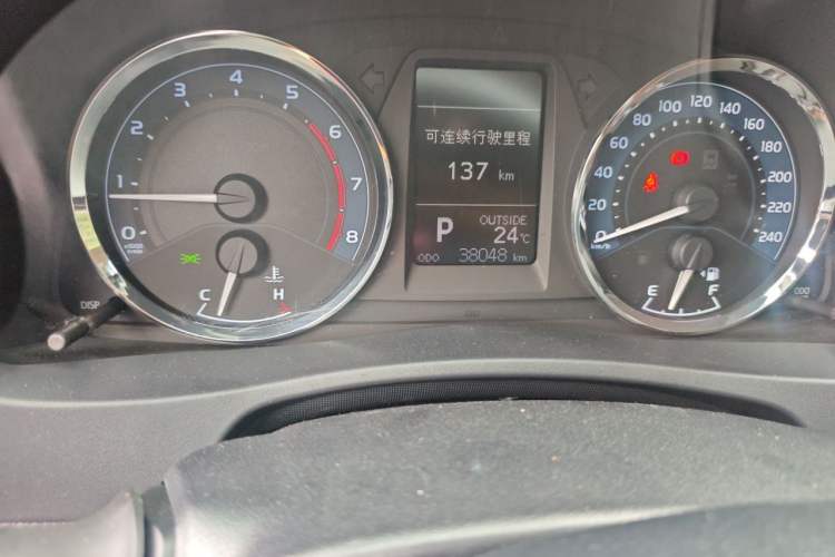 Used Toyota Corolla 2017 Revised Version 1.2T S-CVT GL-i Odometer Close Up
