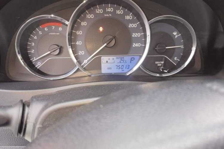 Used Toyota Corolla 2017 Revised Version 1.2T S-CVT GL Odometer Close Up