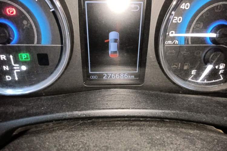 Used Toyota Corolla 2017 Revised Dual-Engine 1.8L E-CVT Leading Edition Odometer Close Up