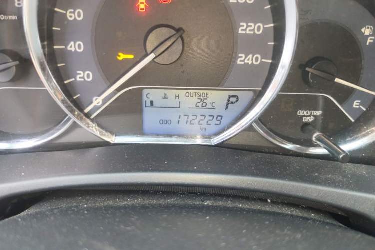 Used Toyota Corolla 2017 Revised Version 1.2T S-CVT GL Odometer Close Up