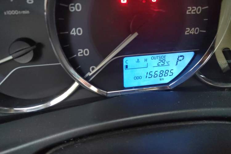 Used Toyota Corolla 2017 Revised Version 1.2T S-CVT GL Odometer Close Up