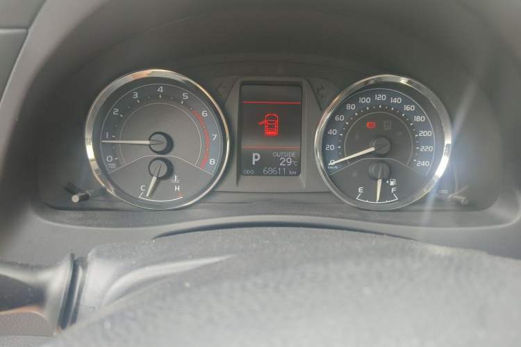Used Toyota Corolla 2017 Revised Version 1.2T S-CVT GL-i Odometer Close Up