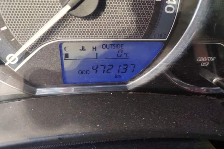 Used Toyota Corolla 2017 Revised Version 1.6L Manual GL Odometer Close Up