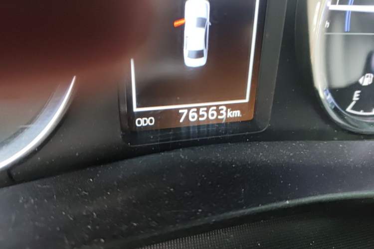 Used Toyota Corolla 2017 Revised Dual-Engine 1.8L E-CVT Elite Edition Odometer Close Up