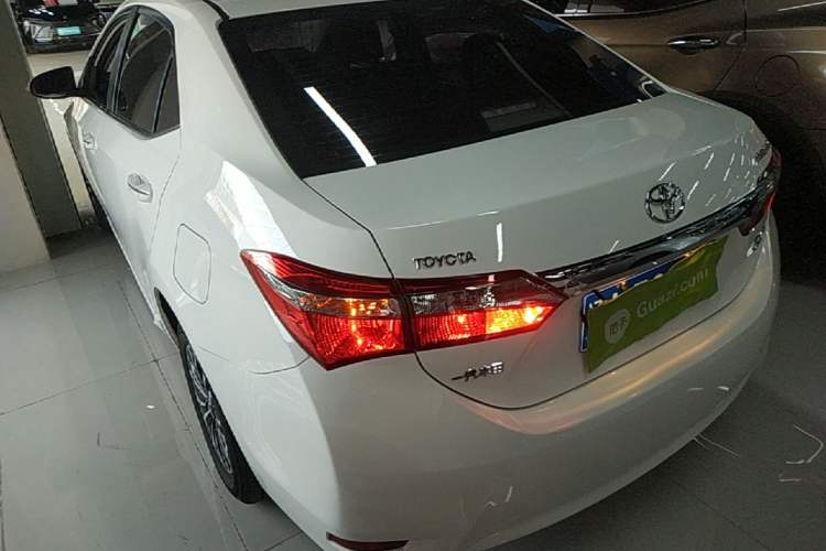 Used Toyota Corolla 2017 Revised Version 1.2T Manual GL-i Rear Left 45 Deg