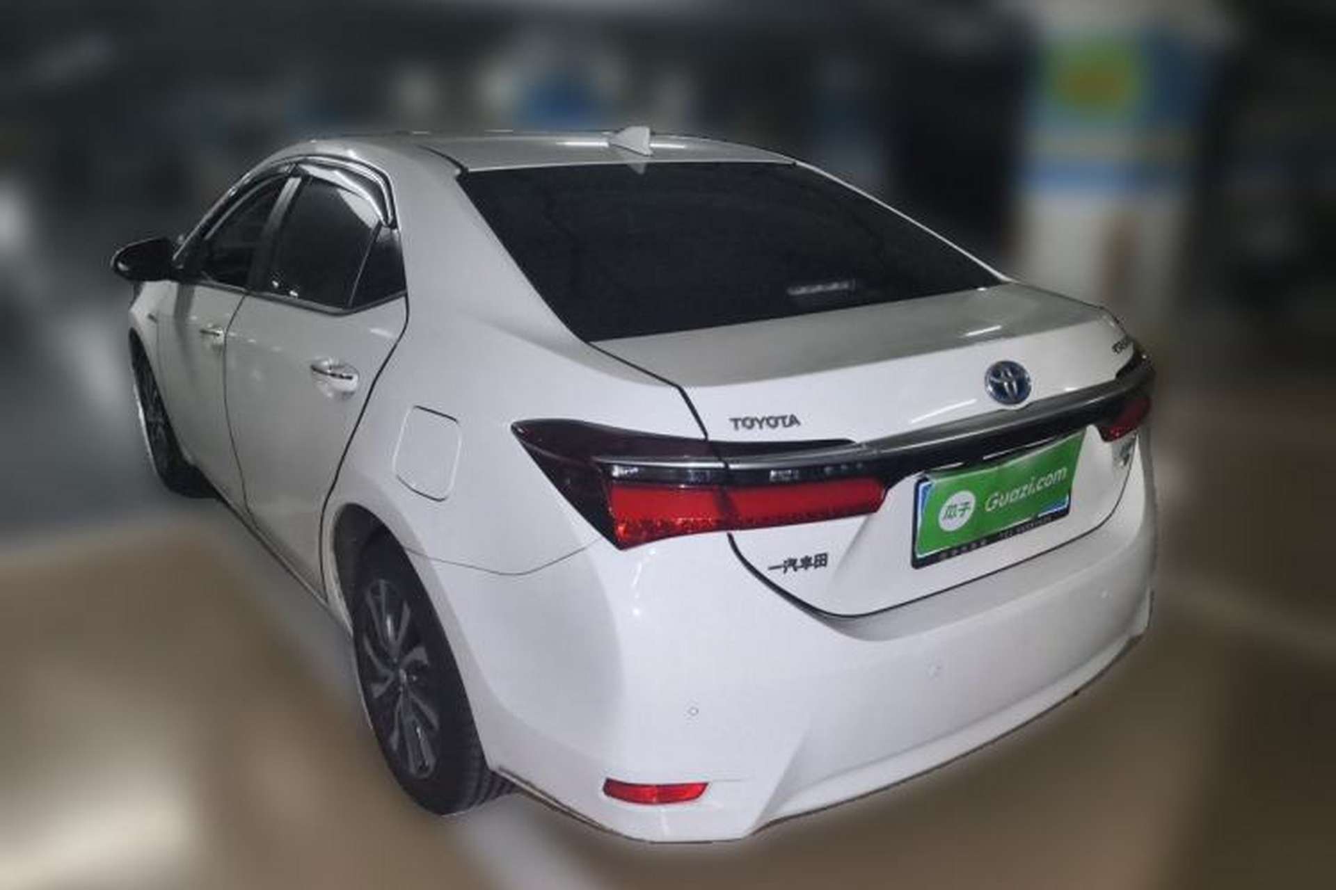 Used Toyota Corolla 2017 Revised Dual-Engine 1.8L E-CVT Leading Edition Rear Left 45 Deg