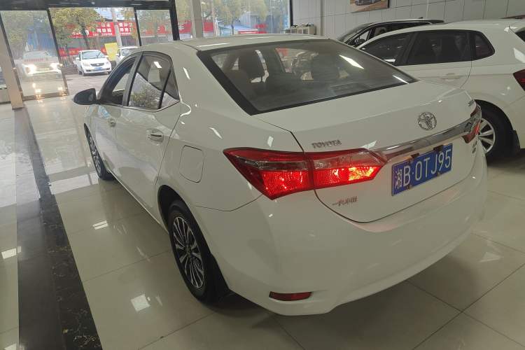 Used Toyota Corolla 2017 Revised Version 1.2T S-CVT GL Rear Left 45 Deg