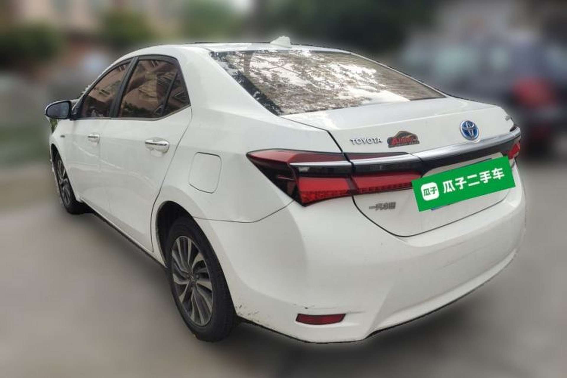 Used Toyota Corolla 2017 Revised Dual-Engine 1.8L E-CVT Leading Edition Rear Left 45 Deg
