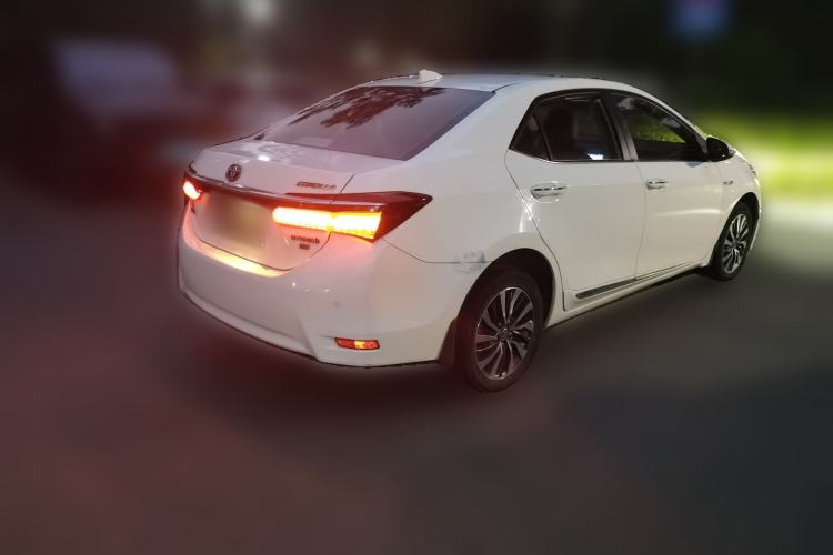 Used Toyota Corolla 2017 Revised Dual-Engine 1.8L E-CVT Elite Edition Rear Right 45 Deg