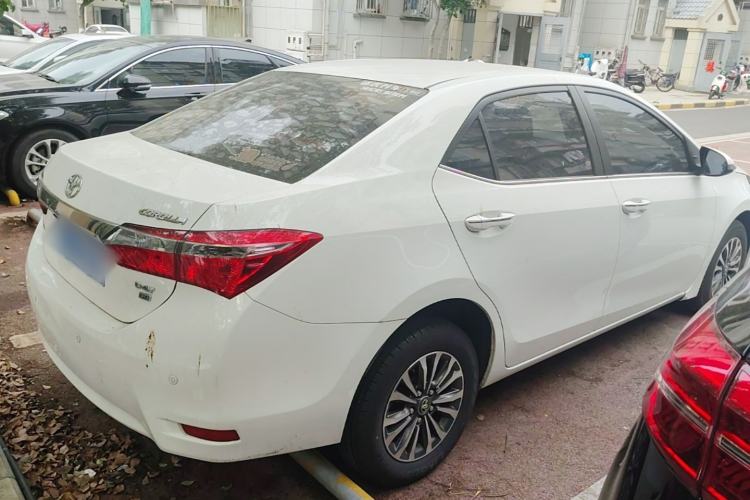 Used Toyota Corolla 2017 Revised Version 1.2T S-CVT GL Rear Right 45 Deg