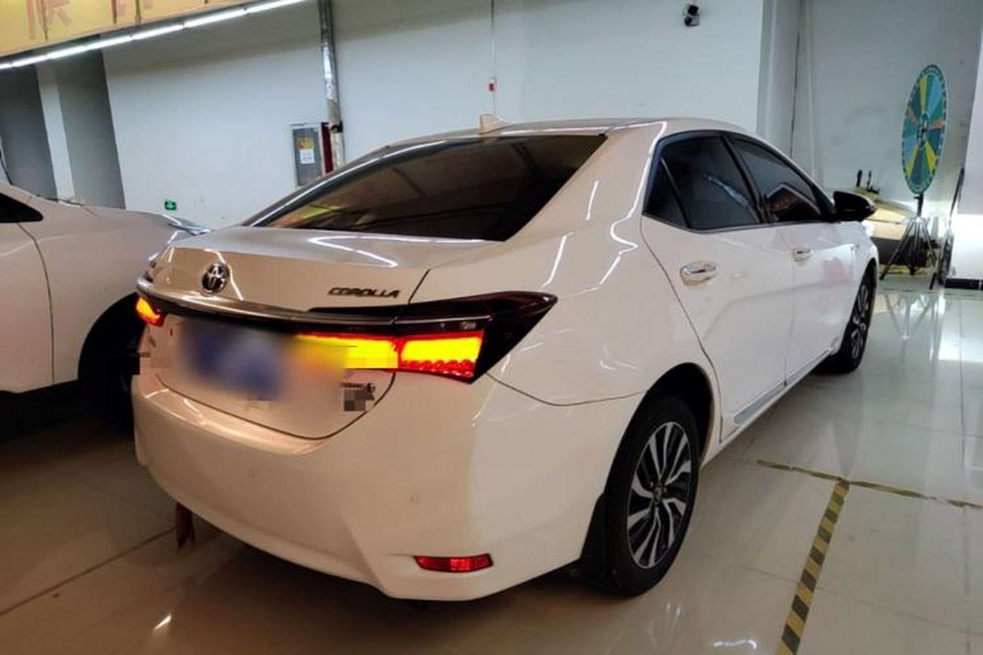 Used Toyota Corolla 2017 Revised Dual-Engine 1.8L E-CVT Elite Edition Rear Right 45 Deg