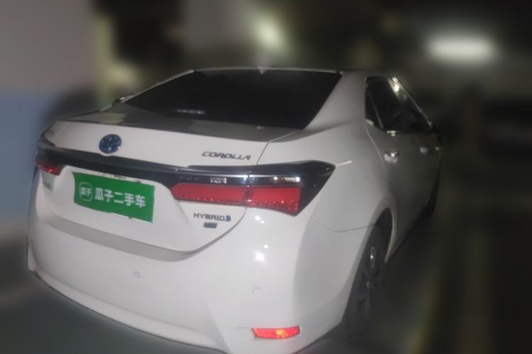 Used Toyota Corolla 2017 Revised Dual-Engine 1.8L E-CVT Leading Edition Rear Right 45 Deg