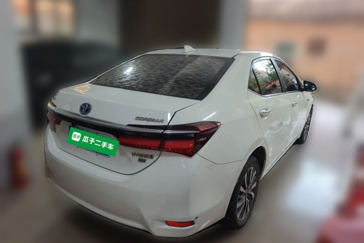 Used Toyota Corolla 2017 Revised Dual-Engine 1.8L E-CVT Leading Edition Rear Right 45 Deg