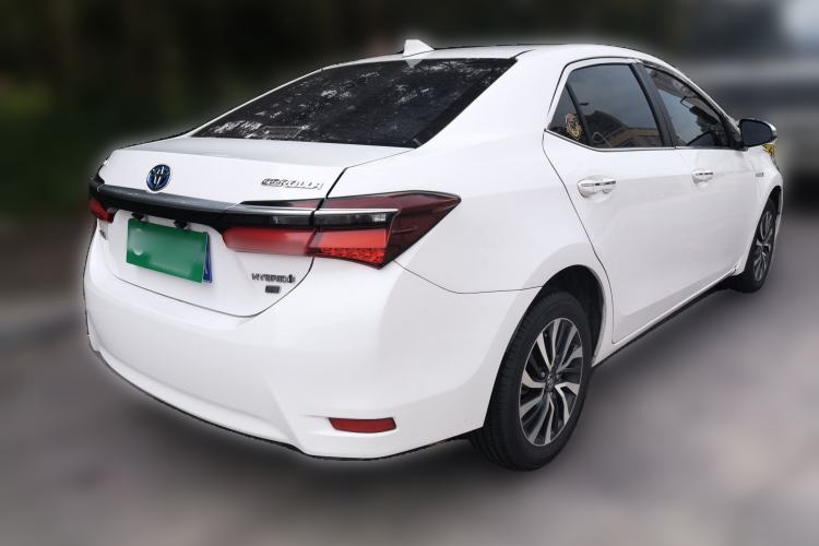 Used Toyota Corolla 2017 Revised Dual-Engine 1.8L E-CVT Leading Edition Rear Right 45 Deg