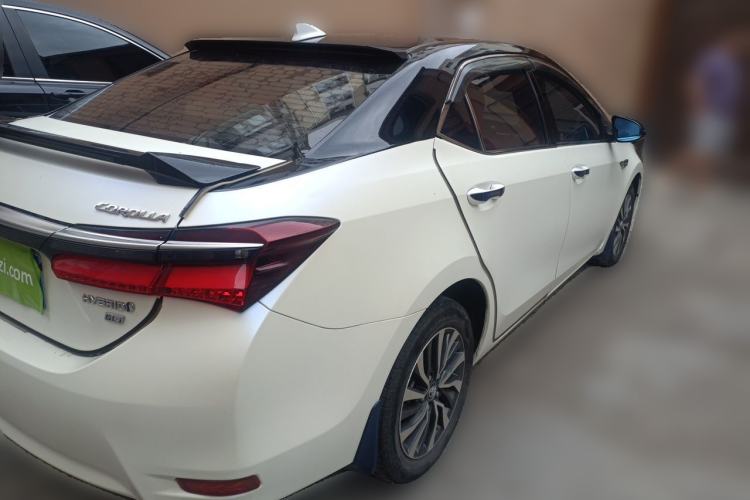 Used Toyota Corolla 2017 Revised Dual-Engine 1.8L E-CVT Leading Edition Rear Right 45 Deg