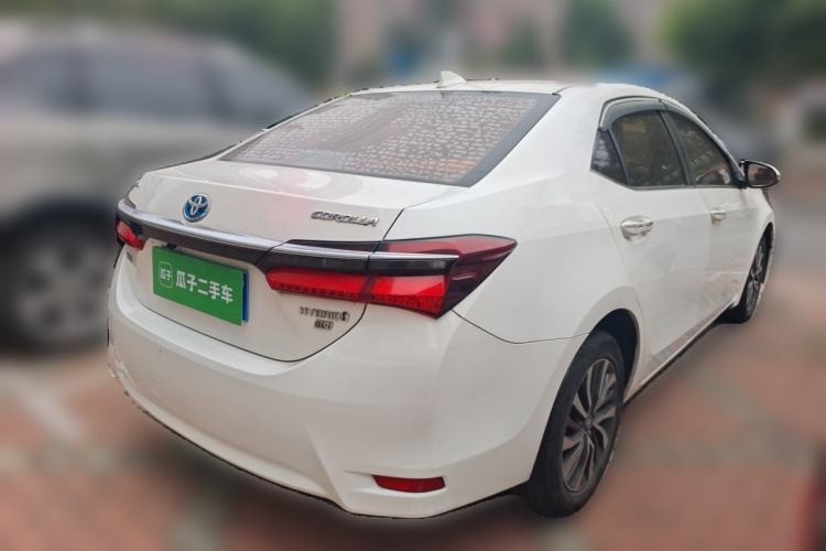 Used Toyota Corolla 2017 Revised Dual-Engine 1.8L E-CVT Leading Edition Rear Right 45 Deg