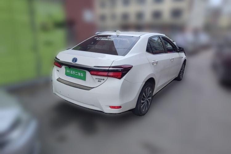 Used Toyota Corolla 2017 Revised Dual-Engine 1.8L E-CVT Leading Edition Rear Right 45 Deg