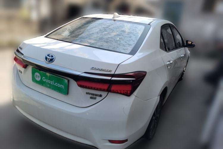 Used Toyota Corolla 2017 Revised Dual-Engine 1.8L E-CVT Leading Edition Rear Right 45 Deg