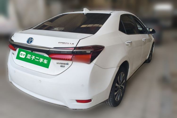 Used Toyota Corolla 2017 Revised Dual-Engine 1.8L E-CVT Leading Edition Rear Right 45 Deg