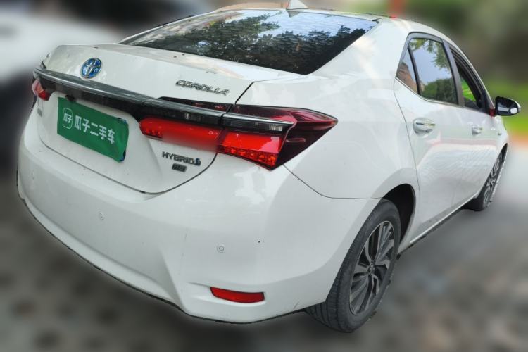Used Toyota Corolla 2017 Revised Dual-Engine 1.8L E-CVT Leading Edition Rear Right 45 Deg