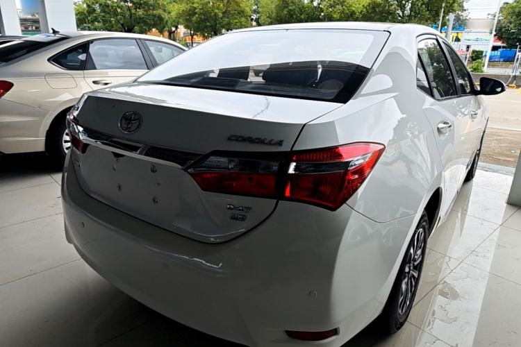 Used Toyota Corolla 2017 Revised Version 1.2T S-CVT GL-i Rear Right 45 Deg