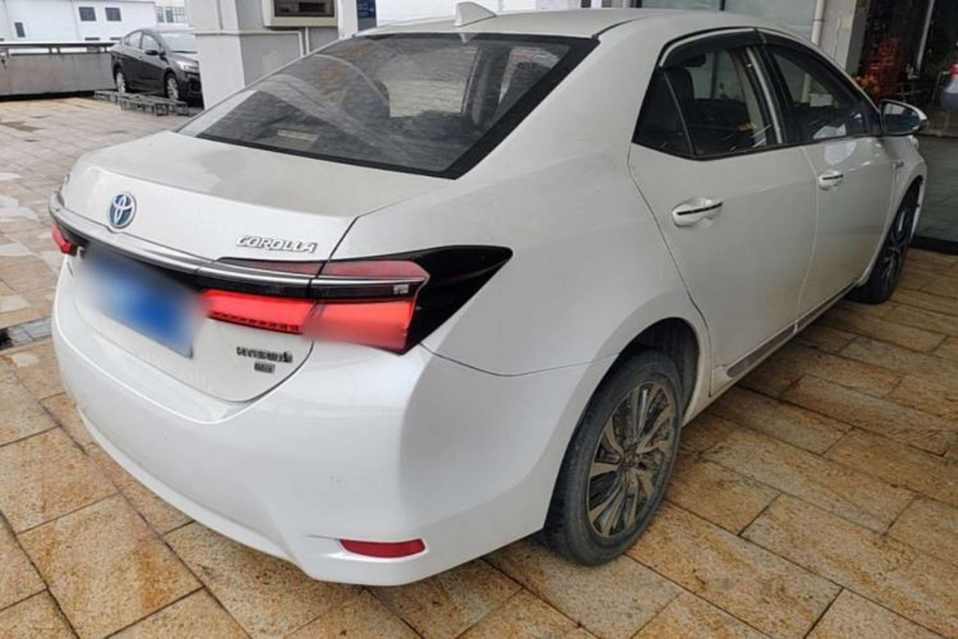 Used Toyota Corolla 2017 Revised Dual-Engine 1.8L E-CVT Elite Edition Rear Right 45 Deg