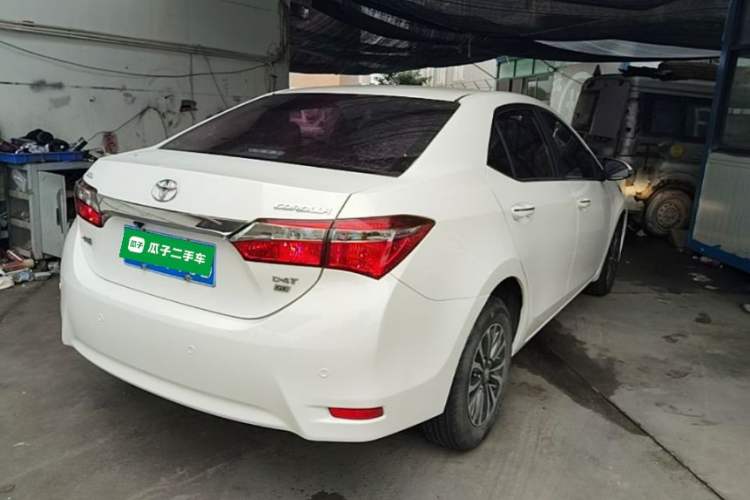 Used Toyota Corolla 2017 Revised Version 1.2T S-CVT GL Rear Right 45 Deg
