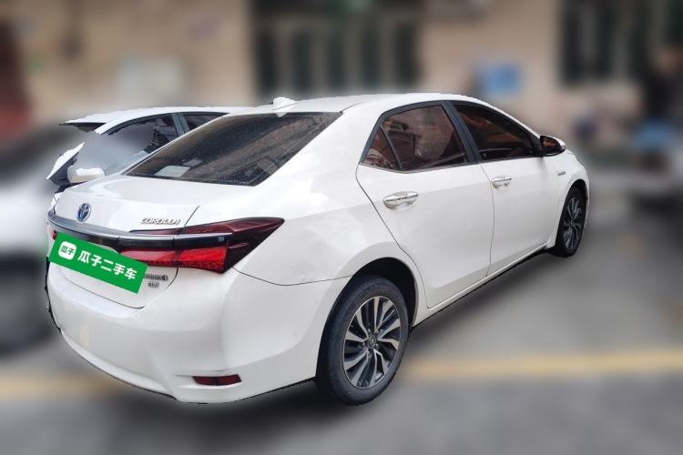 Used Toyota Corolla 2017 Revised Dual-Engine 1.8L E-CVT Leading Edition Rear Right 45 Deg