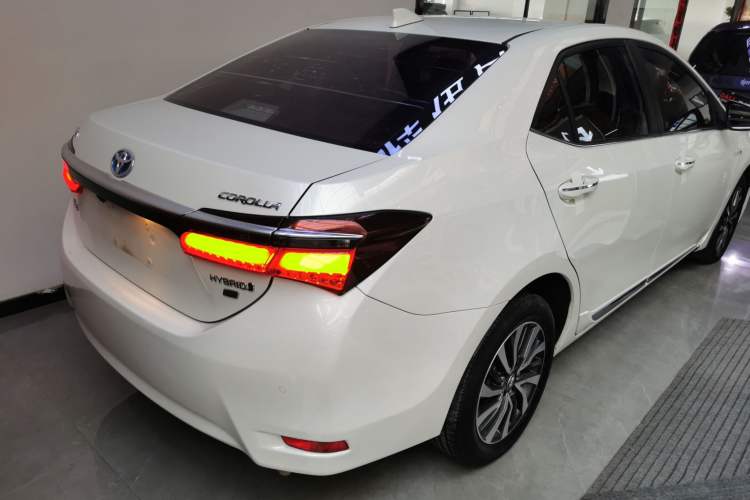 Used Toyota Corolla 2017 Revised Dual-Engine 1.8L E-CVT Elite Edition Rear Right 45 Deg