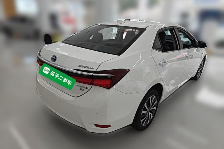 Used Toyota Corolla 2017 Revised Dual-Engine 1.8L E-CVT Leading Edition Rear Right 45 Deg