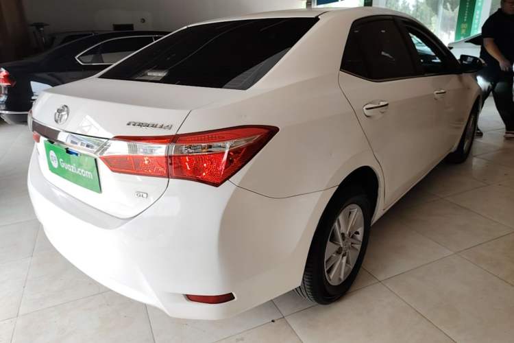 Used Toyota Corolla 2017 1.6L CVT GL Rear Right 45 Deg
