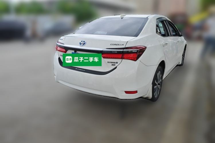 Used Toyota Corolla 2017 Revised Dual-Engine 1.8L E-CVT Leading Edition Rear Right 45 Deg