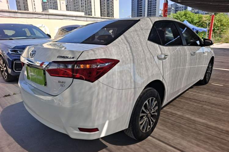 Used Toyota Corolla 2017 Revised Version 1.2T S-CVT GL Rear Right 45 Deg