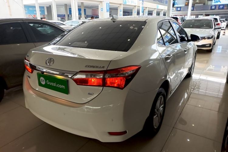 Used Toyota Corolla 2017 1.6L CVT GL Rear Right 45 Deg
