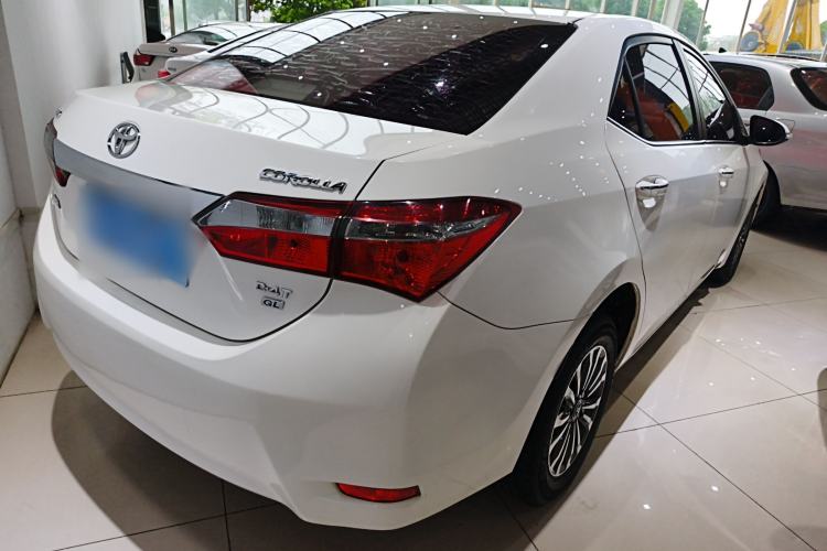 Used Toyota Corolla 2017 Revised Version 1.2T S-CVT GL Rear Right 45 Deg