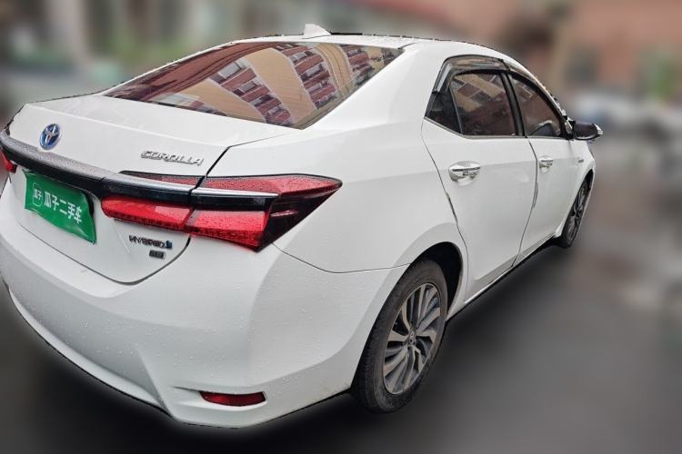 Used Toyota Corolla 2017 Revised Dual-Engine 1.8L E-CVT Leading Edition Rear Right 45 Deg