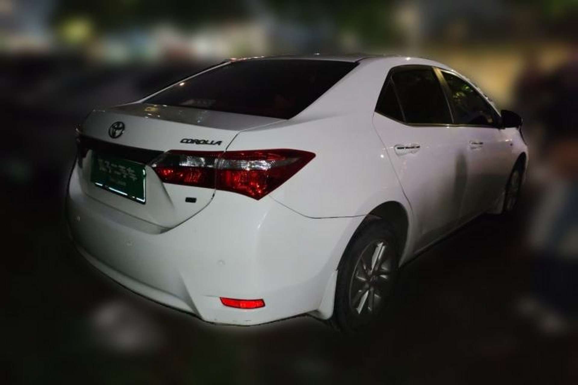 Used Toyota Corolla 2017 1.6L CVT GL Rear Right 45 Deg
