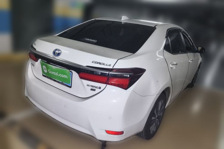 Used Toyota Corolla 2017 Revised Dual-Engine 1.8L E-CVT Leading Edition Rear Right 45 Deg