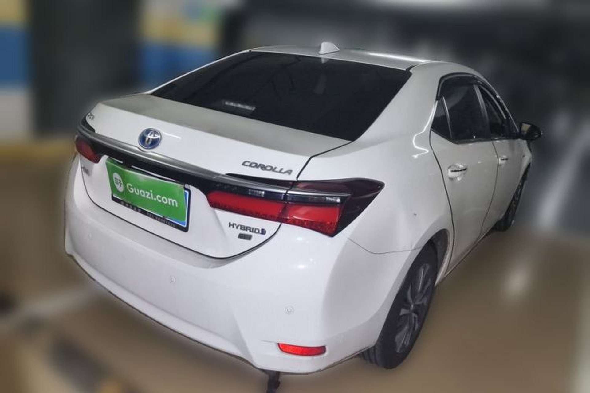 Used Toyota Corolla 2017 Revised Dual-Engine 1.8L E-CVT Leading Edition Rear Right 45 Deg
