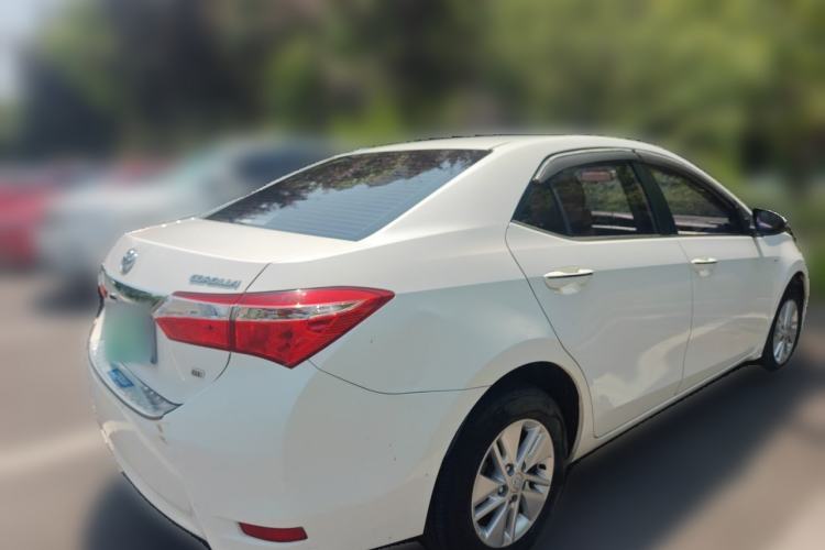 Used Toyota Corolla 2017 1.6L CVT GL Rear Right 45 Deg