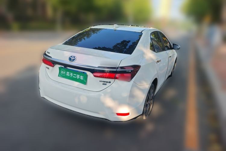 Used Toyota Corolla 2017 Revised Dual-Engine 1.8L E-CVT Leading Edition Rear Right 45 Deg