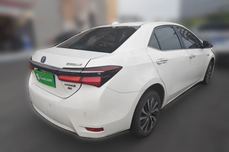 Used Toyota Corolla 2017 Revised Dual-Engine 1.8L E-CVT Leading Edition Rear Right 45 Deg