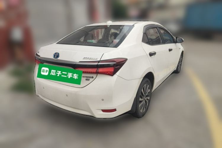 Used Toyota Corolla 2017 Revised Dual-Engine 1.8L E-CVT Leading Edition Rear Right 45 Deg