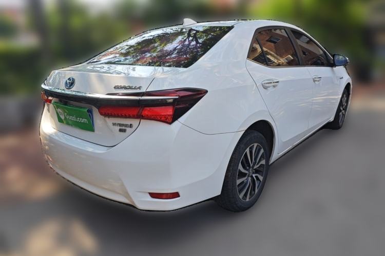 Used Toyota Corolla 2017 Revised Dual-Engine 1.8L E-CVT Leading Edition Rear Right 45 Deg