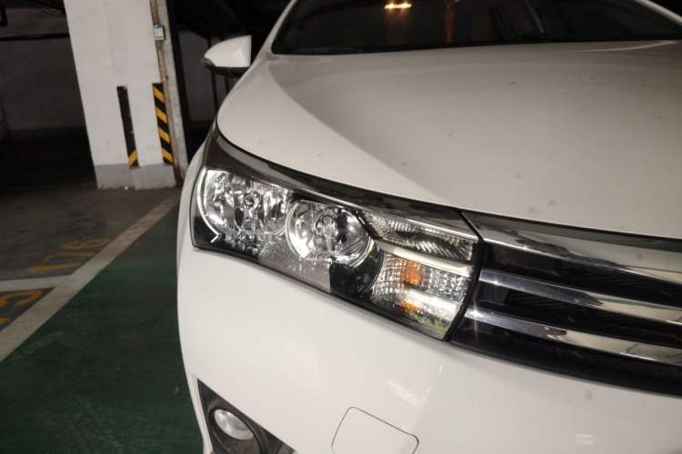 Used Toyota Corolla 2017 Revised Version 1.6L S-CVT GL Right Front Headlight