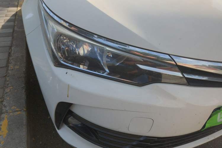 Used Toyota Corolla 2017 Revised Version 1.2T S-CVT GL-i Right Front Headlight