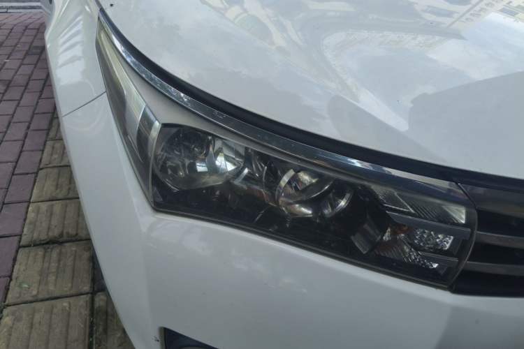 Used Toyota Corolla 2017 Revised Version 1.6L S-CVT GL Right Front Headlight