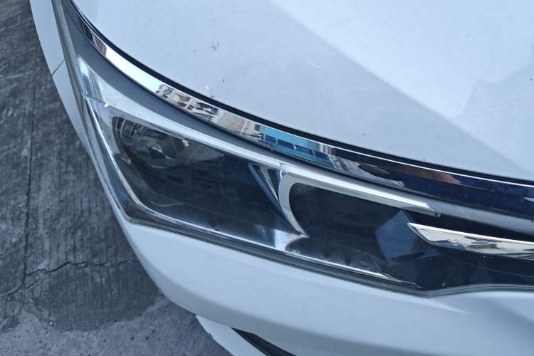 Used Toyota Corolla 2017 Revised Version 1.2T S-CVT GL Right Front Headlight